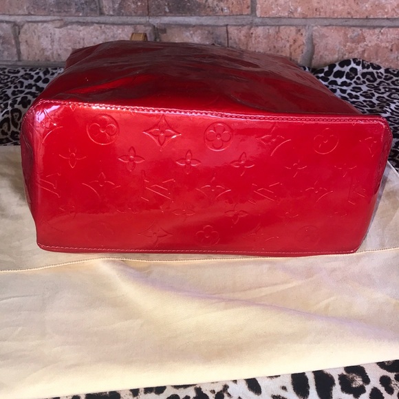 COPY - CERTIFIED AUTHENTIC LV Vernis Reade MM Tote - Picture 7 of 8